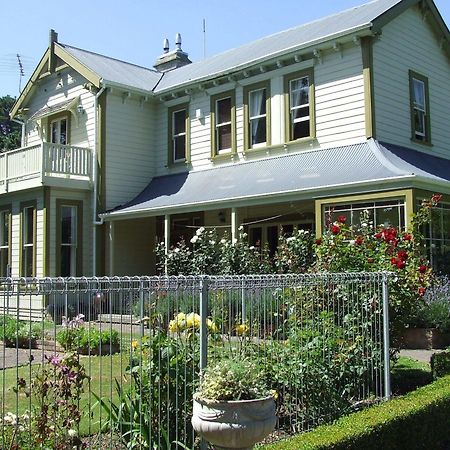 Tairoa Lodge & Cottage Хауера Екстериор снимка